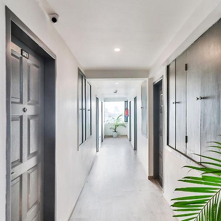 Super Townhouse Reva College University Yelahanka Eksteriør billede