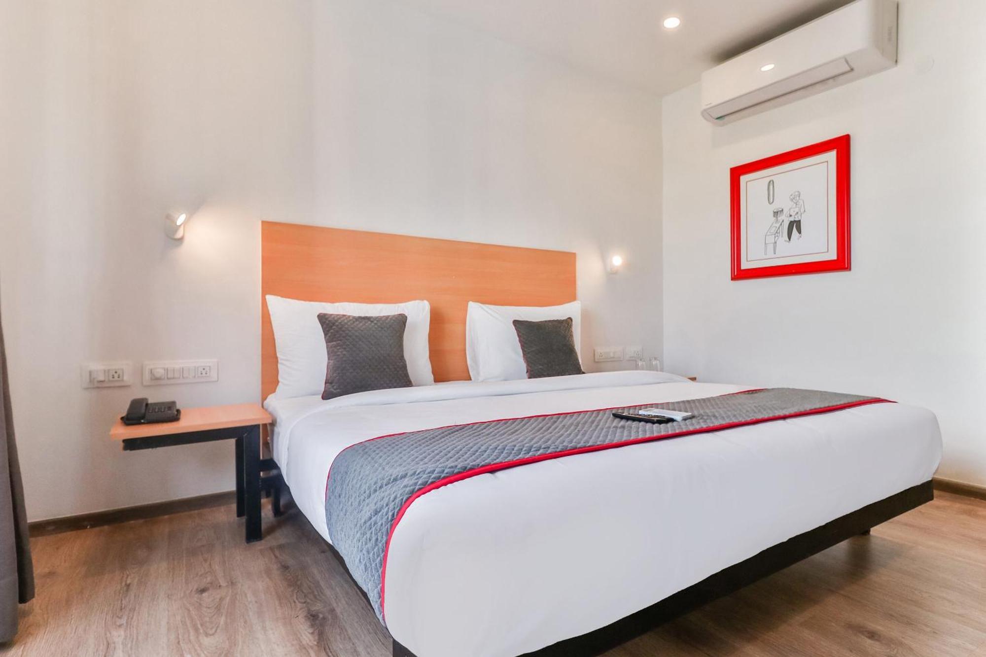 Super Townhouse Reva College University Yelahanka Eksteriør billede